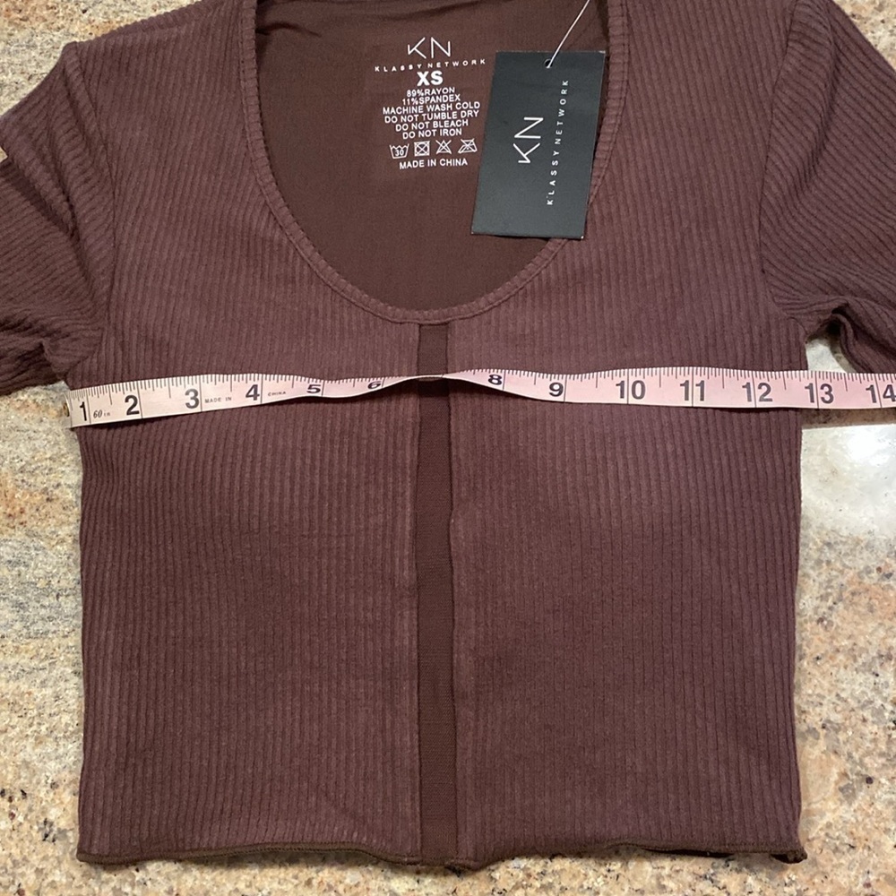 Klassy Network brand new cropped long sleeve shirt built in bra XS extra small - Picture 4 of 6